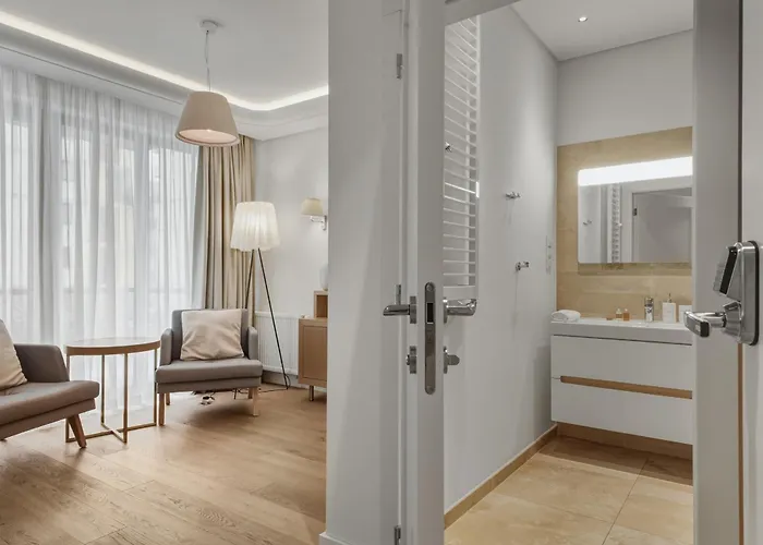 Mokotow Cybernetyki Three Appartement *