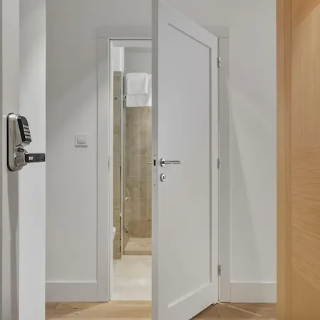 Mokotow Cybernetyki Three Apartman *